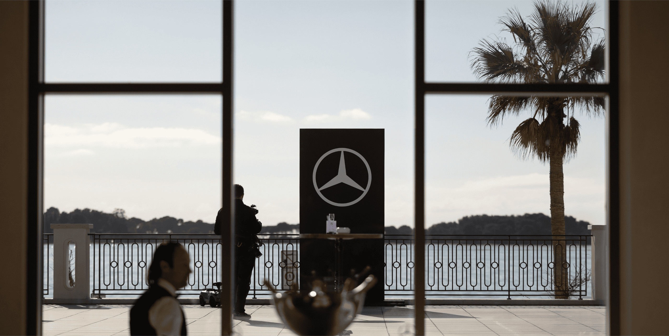 Mercedes-Benz célèbre 140 ans d’innovation sur la Côte d’Azur