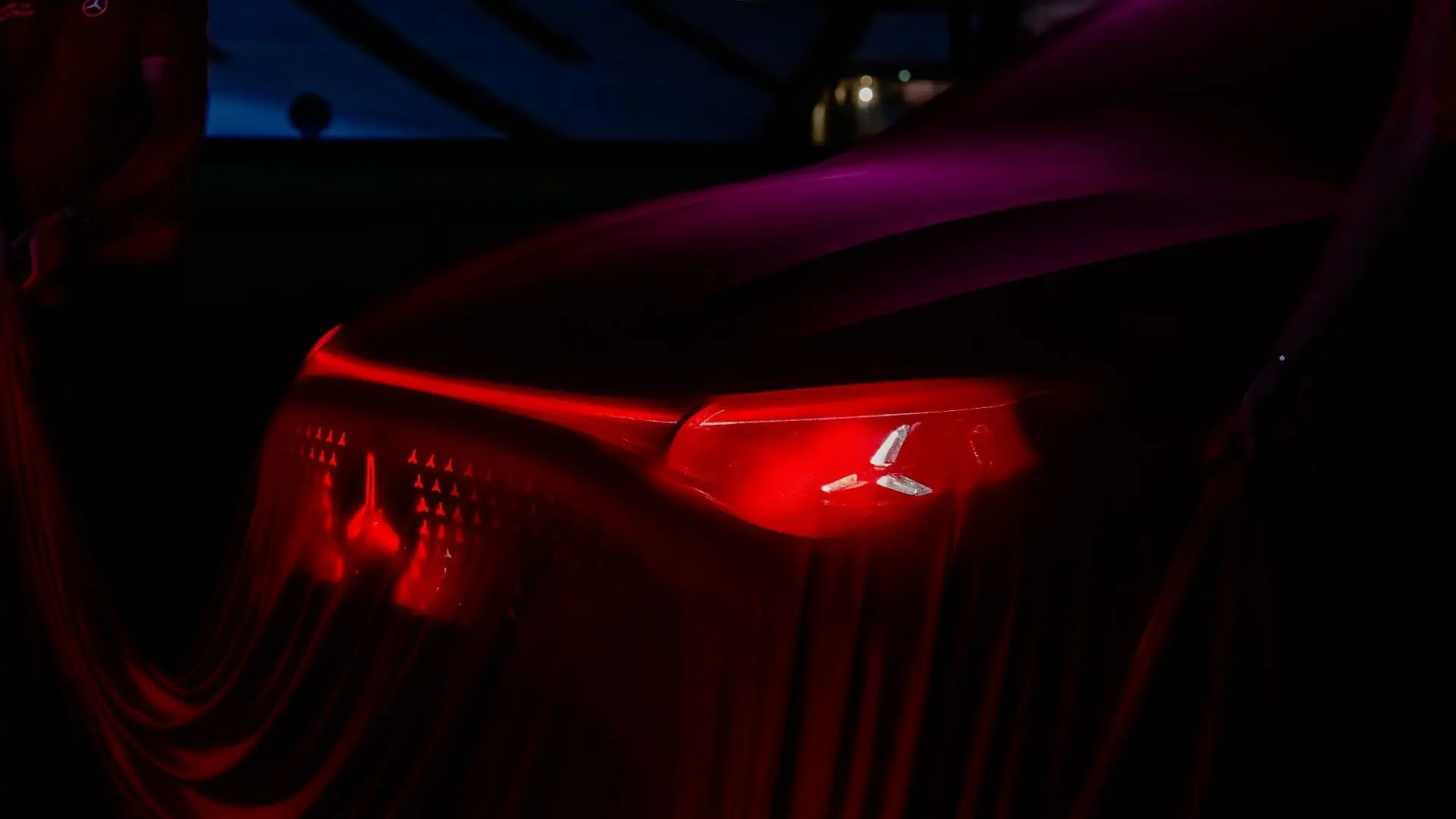 voiture CLA sous bache