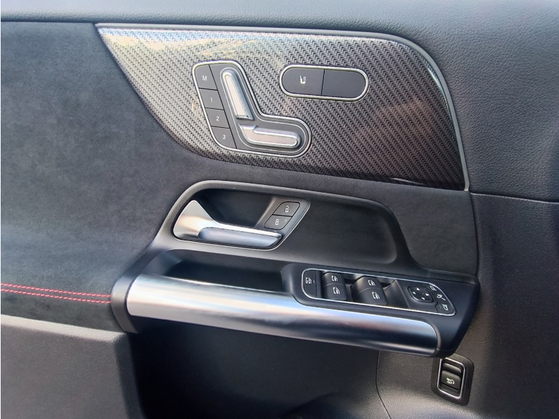 Image Mercedes-Benz GLA 200 d AMG Line   200 d AMG Line