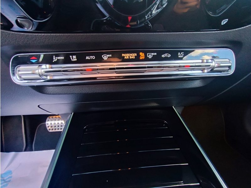 Image Mercedes-Benz GLA 200 d AMG Line   200 d AMG Line