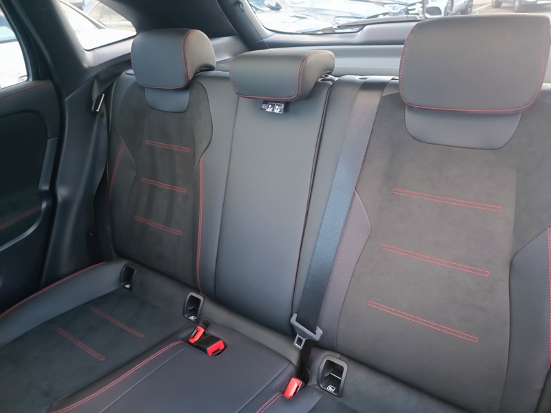 Image Mercedes-Benz GLA 200 d AMG Line   200 d AMG Line