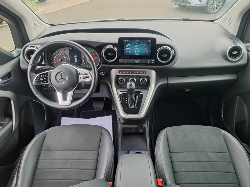 Image Mercedes-Benz CLASSE T T 180 d PROGRESSIVE Standard  Classe T 180 d PROGRESSIVE T 180 d PROGRESSIVE Standard