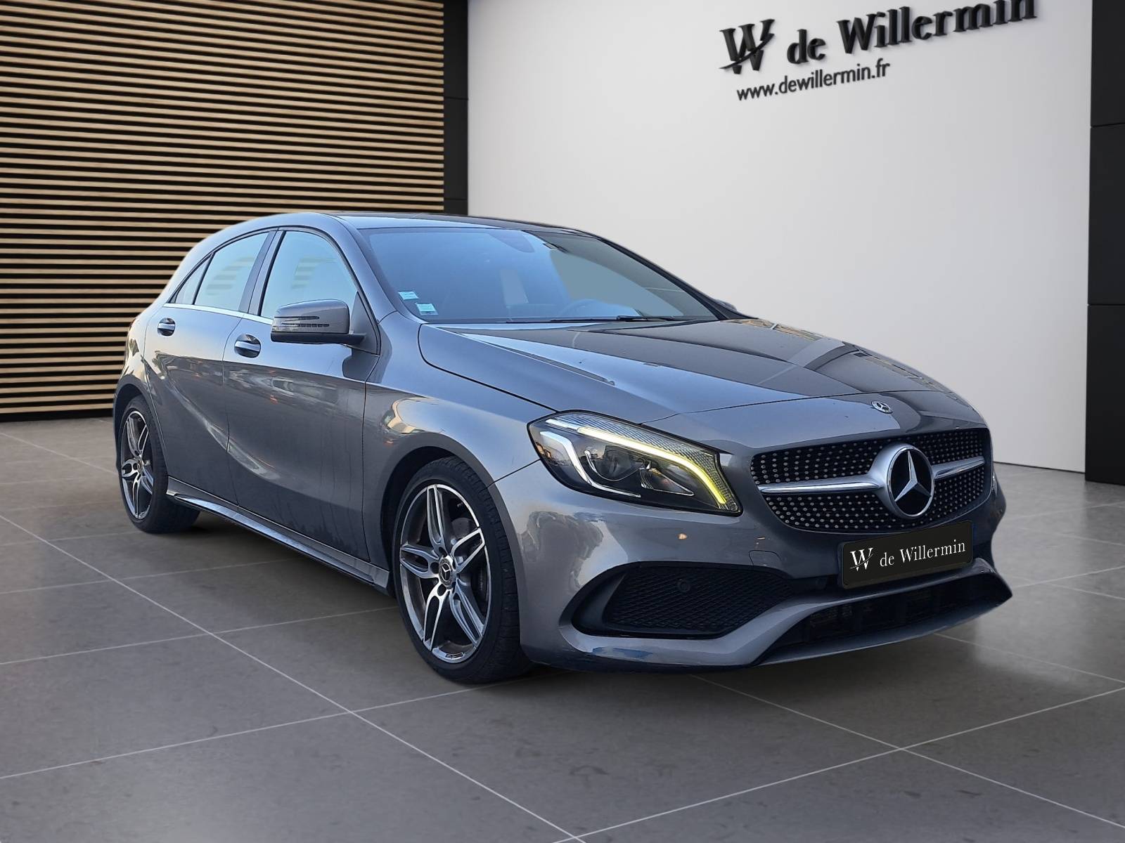 Photo Mercedes-Benz CLASSE A A 200 d Intuition  Classe A 200 d 7G-DCT Fascination