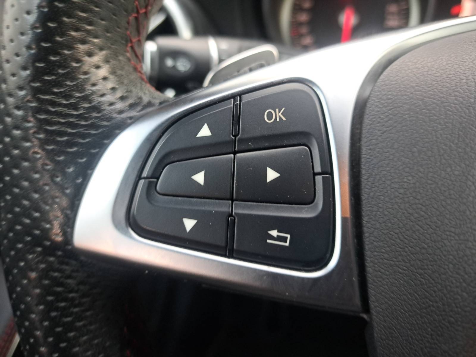 Image Mercedes-Benz CLASSE A A 200 d Intuition  Classe A 200 d 7G-DCT Fascination A 200 d Intuition