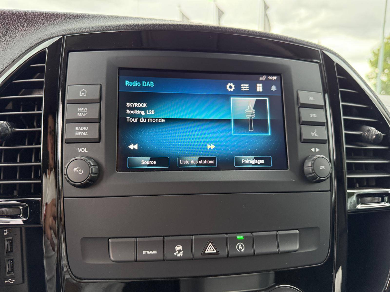 Image Mercedes-Benz VITO 119 CDI Fourgon Long  VITO FOURGON 119 CDI LONG BVA RWD SELECT 119 CDI Fourgon Long