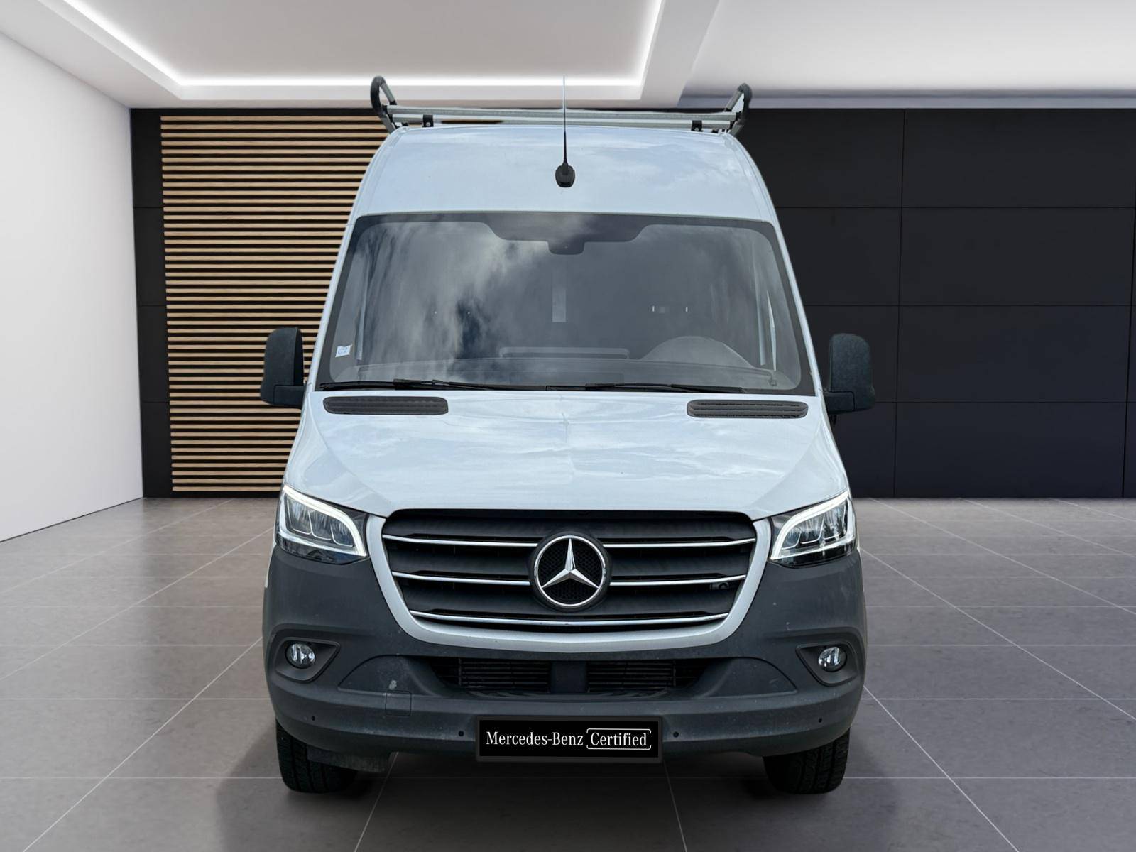 Image Mercedes-Benz SPRINTER 319 CDI Fourgon Toit sureleve Standard  SPRINTER FGN 319 CDI 37 3.5T PROPULSION 319 CDI Fourgon Toit sureleve Standard