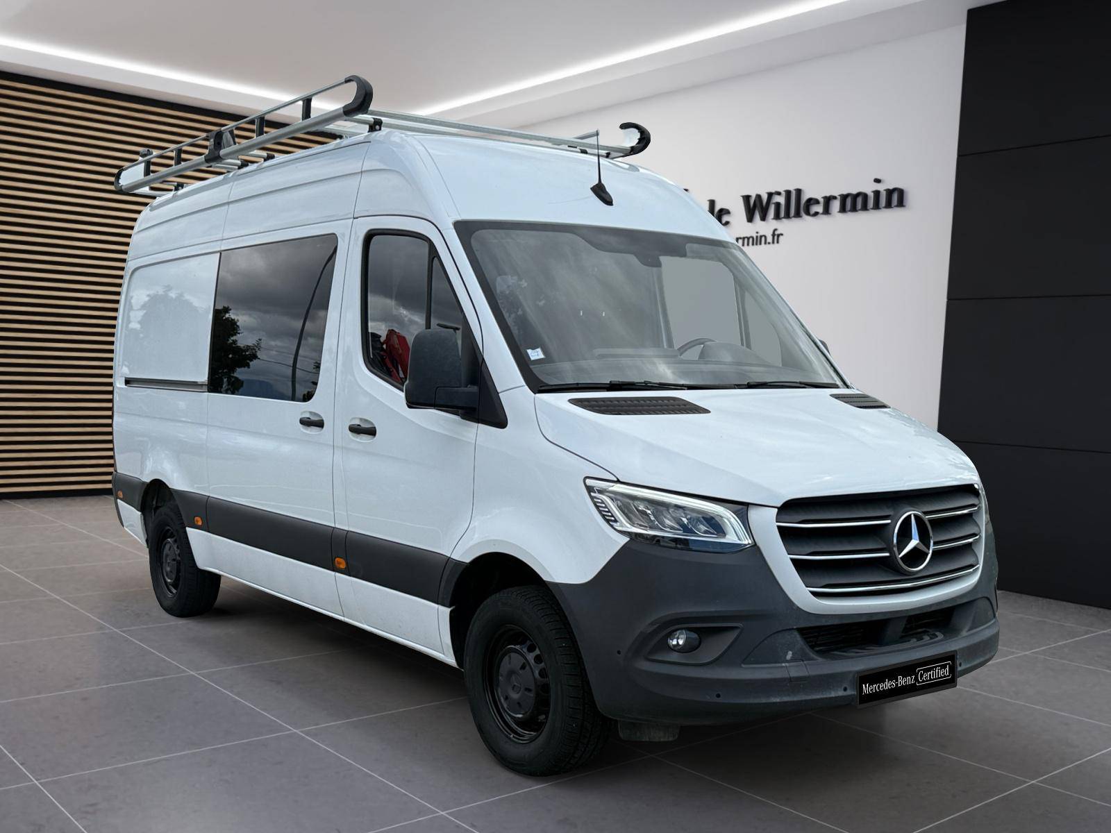 Image Mercedes-Benz SPRINTER 319 CDI Fourgon Toit sureleve Standard  SPRINTER FGN 319 CDI 37 3.5T PROPULSION 319 CDI Fourgon Toit sureleve Standard