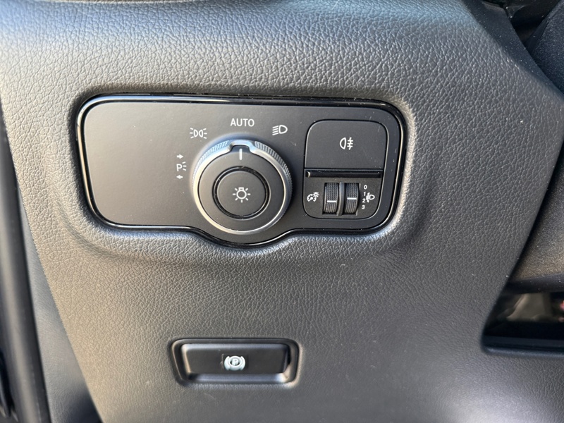 Image Mercedes-Benz VITO 114 CDI Mixto Compact  VITO 114 CDI Mixto CP PRO 114 CDI Mixto Compact