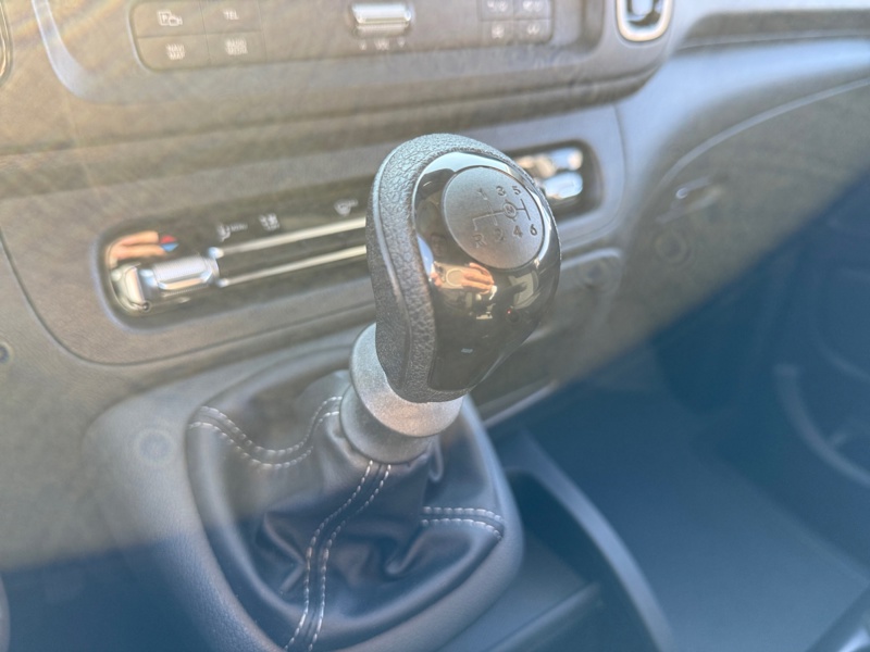 Image Mercedes-Benz VITO 114 CDI Mixto Compact  VITO 114 CDI Mixto CP PRO 114 CDI Mixto Compact