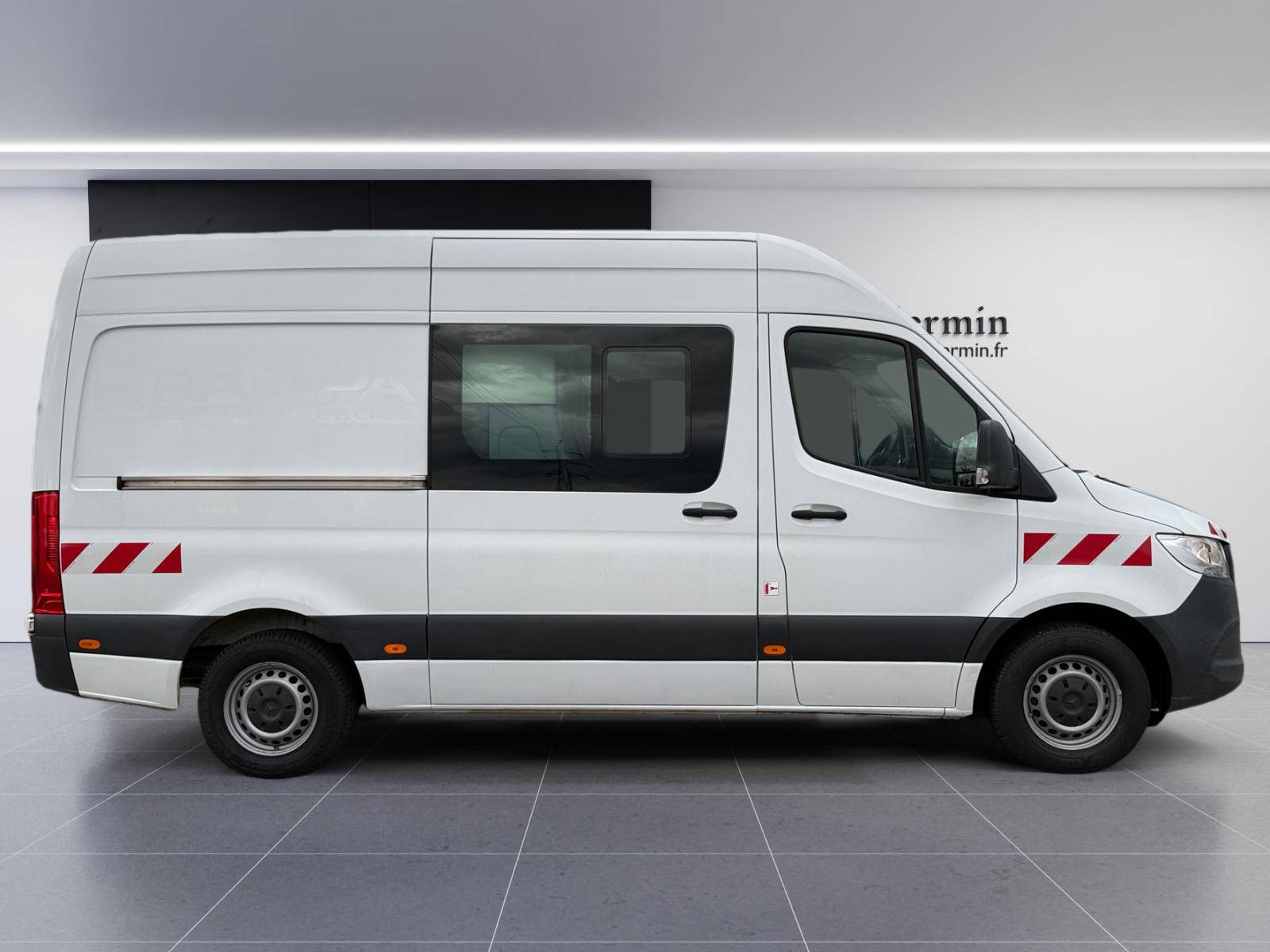 Image Mercedes-Benz SPRINTER 314 CDI Fourgon Toit sureleve Standard  SPRINTER FGN 314 CDI 37 3.5T PROPULSION 314 CDI Fourgon Toit sureleve Standard
