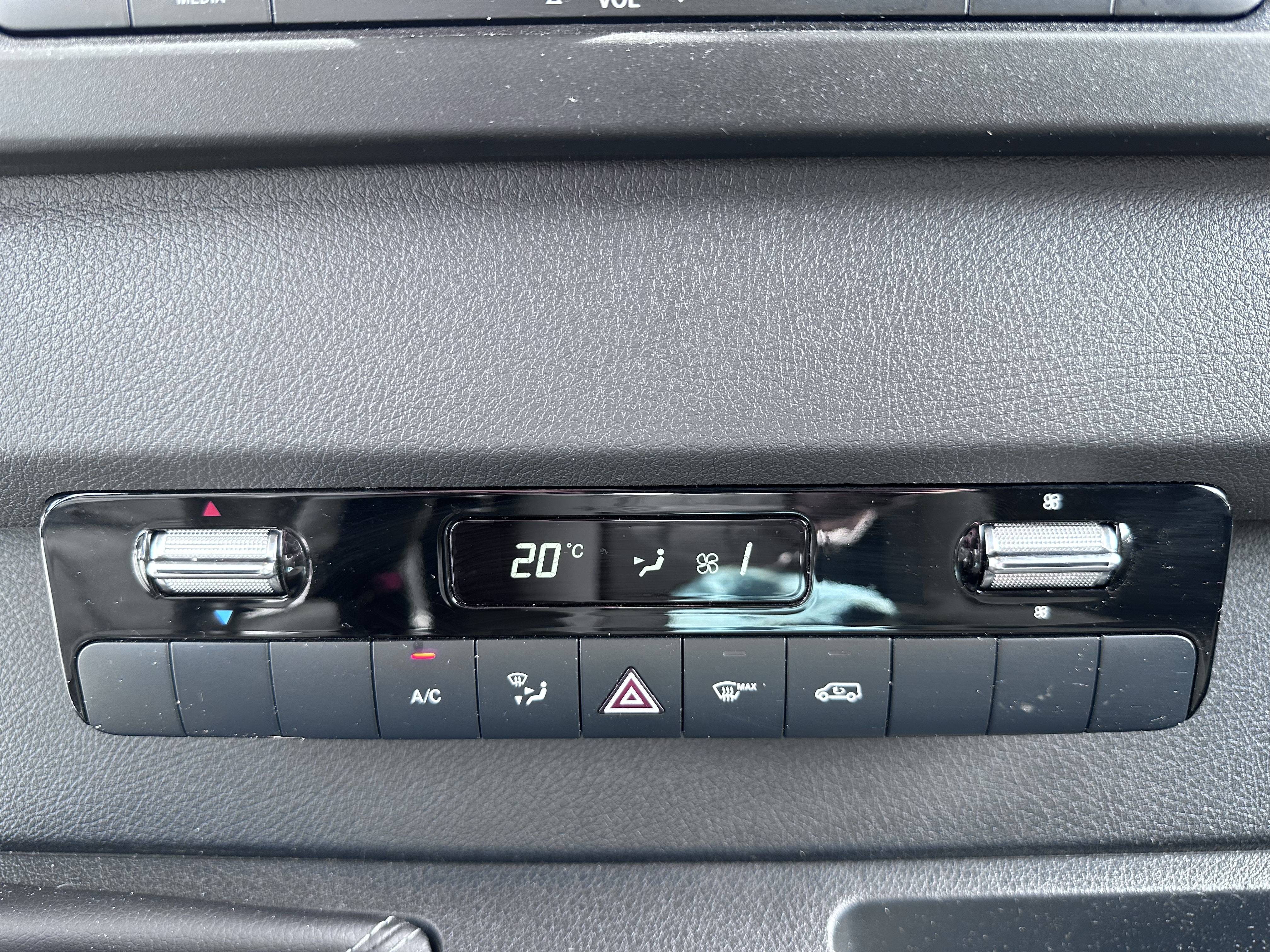 Image Mercedes-Benz SPRINTER 315 CDI Fourgon Toit sureleve Standard  SPRINTER FGN 315 CDI 37 3.5T RWD FIRST 315 CDI Fourgon Toit sureleve Standard