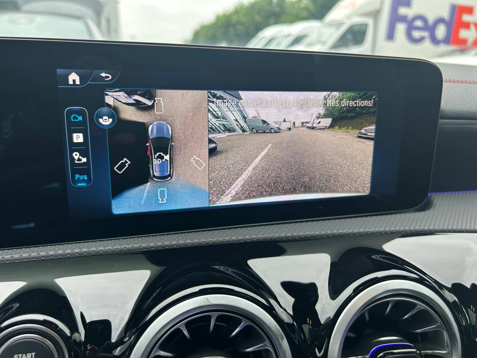 Image Mercedes-Benz CLA SHOOTING BRAKE CLA 200 d Shooting Brake AMG Line  CLA 200 d Shooting Brake AMG Line CLA 200 d Shooting Brake AMG Line