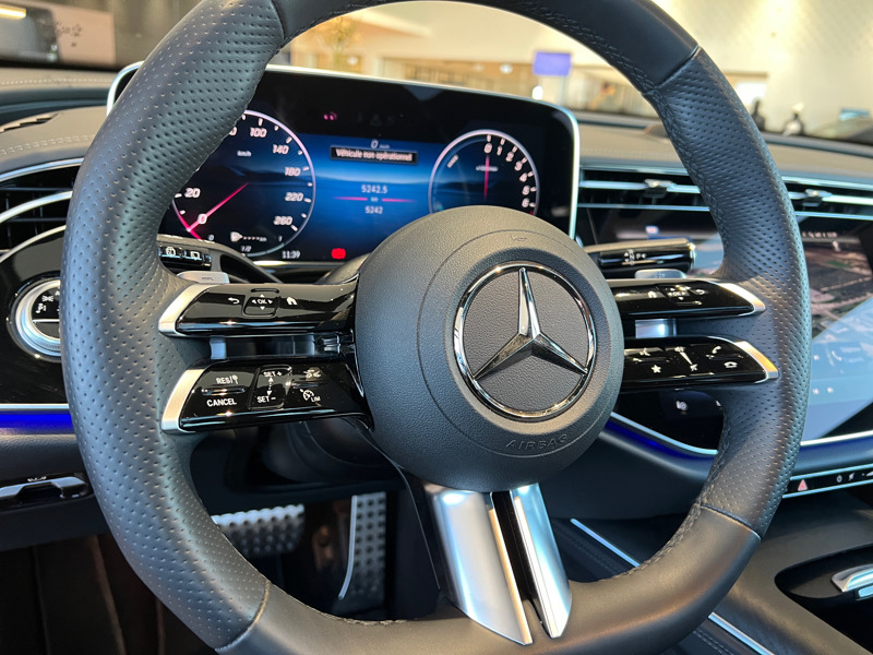 Image Mercedes-Benz CLASSE E BREAK Classe E 300 e Hybrid EQ AMG Line Break  Classe E 300 e Hybrid EQ AMG Line Break Classe E 300 e Hybrid EQ AMG Line Break