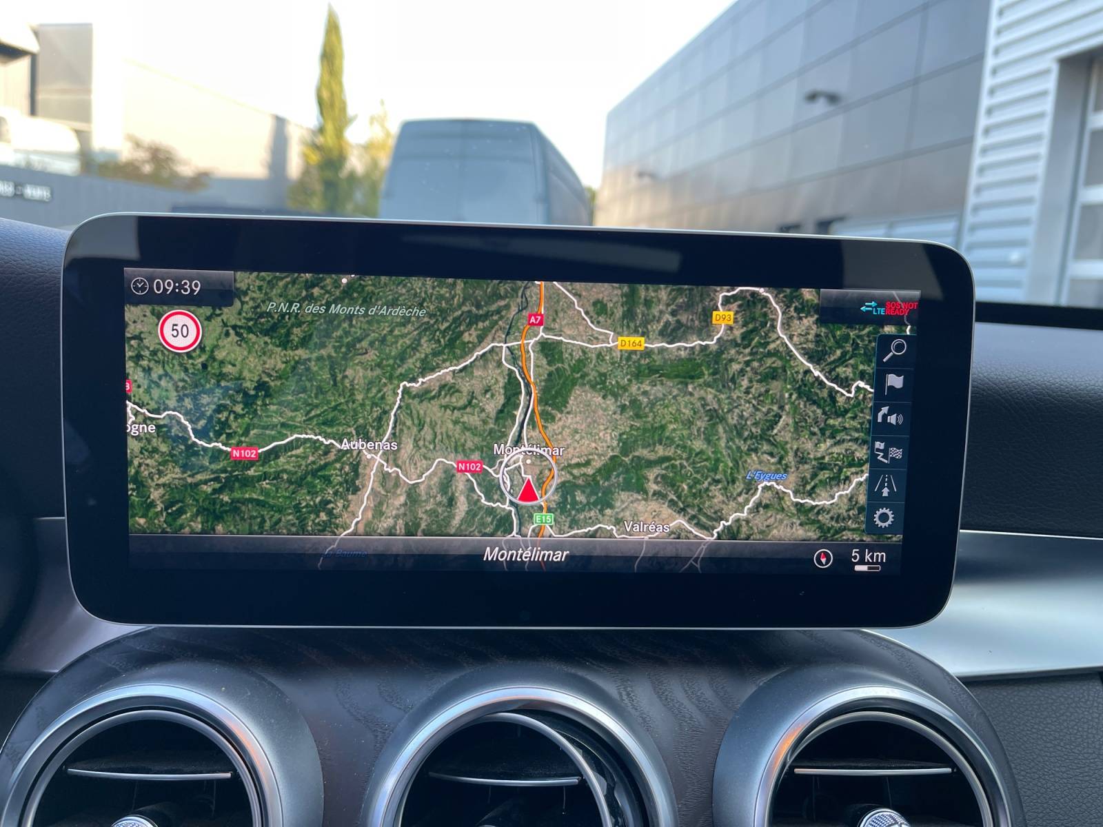 Image Mercedes-Benz CLASSE C BERLINE Classe C 300 de Berline AMG Line  C300 DE 9G-TRONIC AMG LINE Classe C 300 de Berline AMG Line