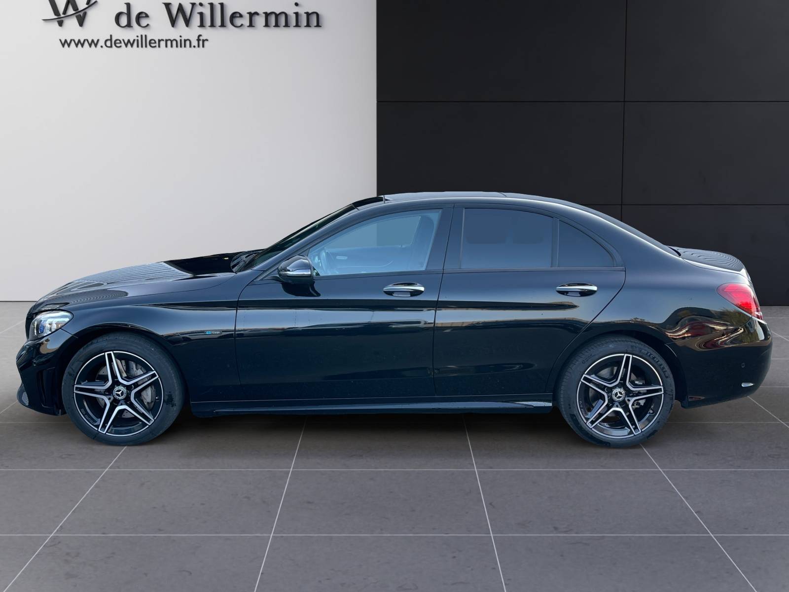 Image Mercedes-Benz CLASSE C BERLINE Classe C 300 de Berline AMG Line  C300 DE 9G-TRONIC AMG LINE Classe C 300 de Berline AMG Line