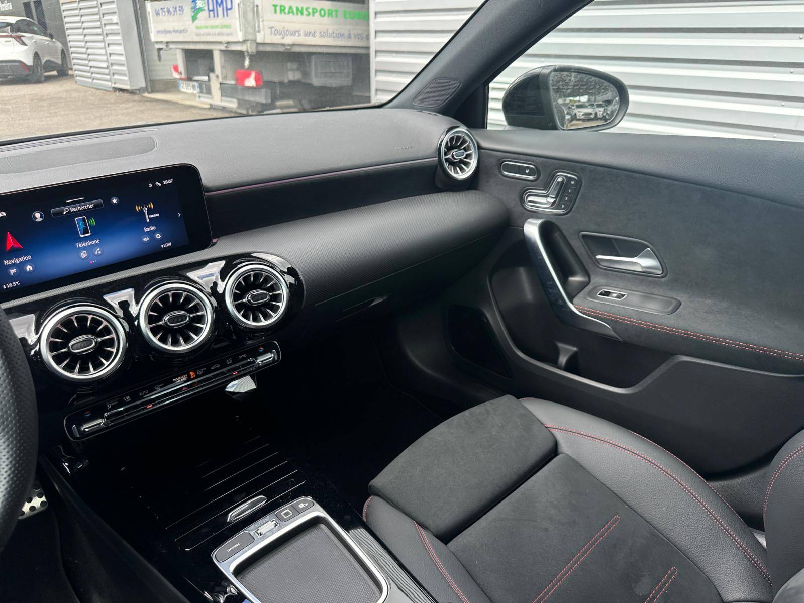 Image Mercedes-Benz CLASSE A 200 d AMG Line  Classe A 200 d AMG Line 200 d AMG Line