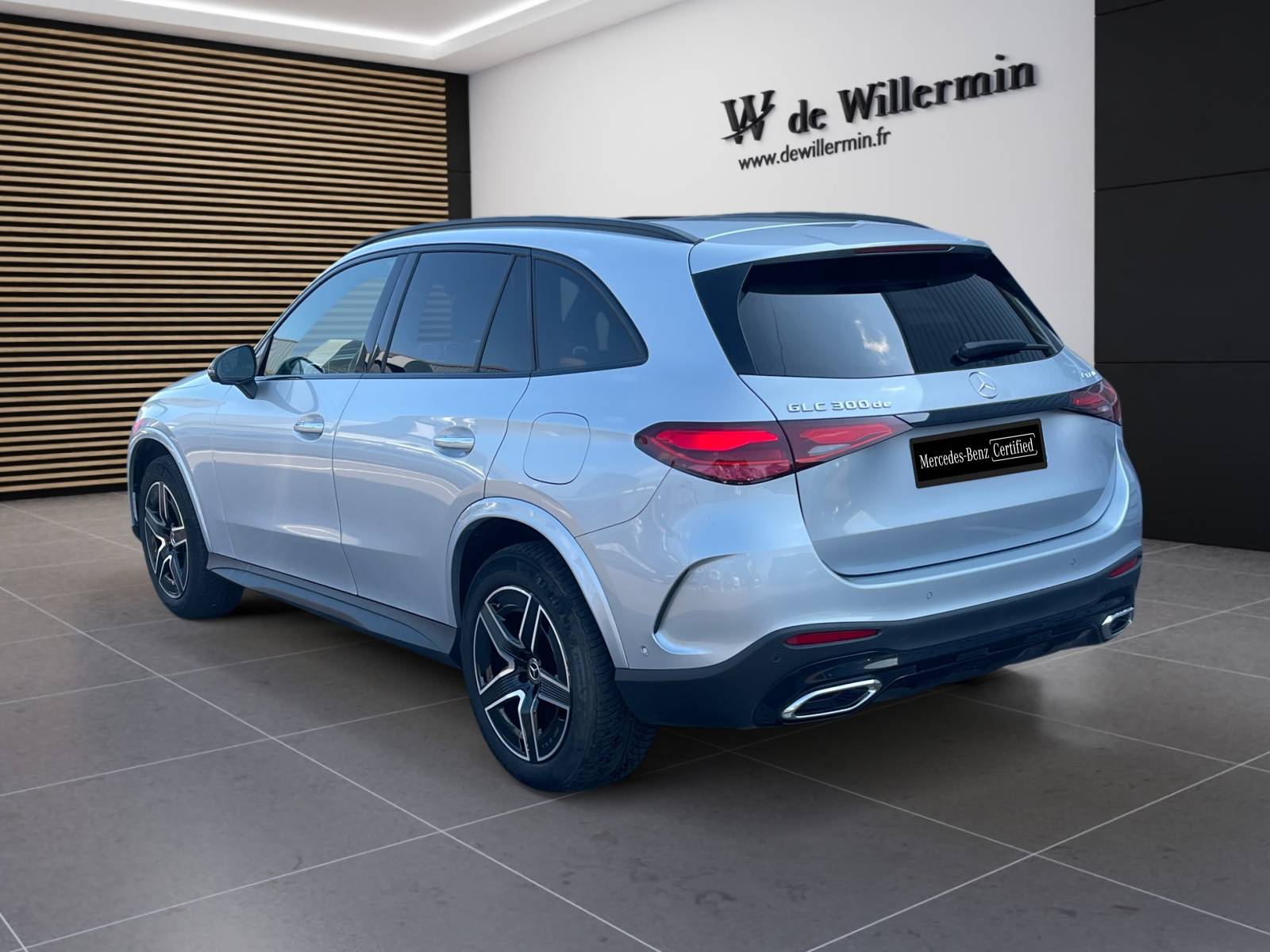 Image Mercedes-Benz GLC SUV GLC 300 de 4MATIC AMG Line  GLC 300 de Hybrid EQ 4MATIC AMG Line GLC 300 de 4MATIC AMG Line