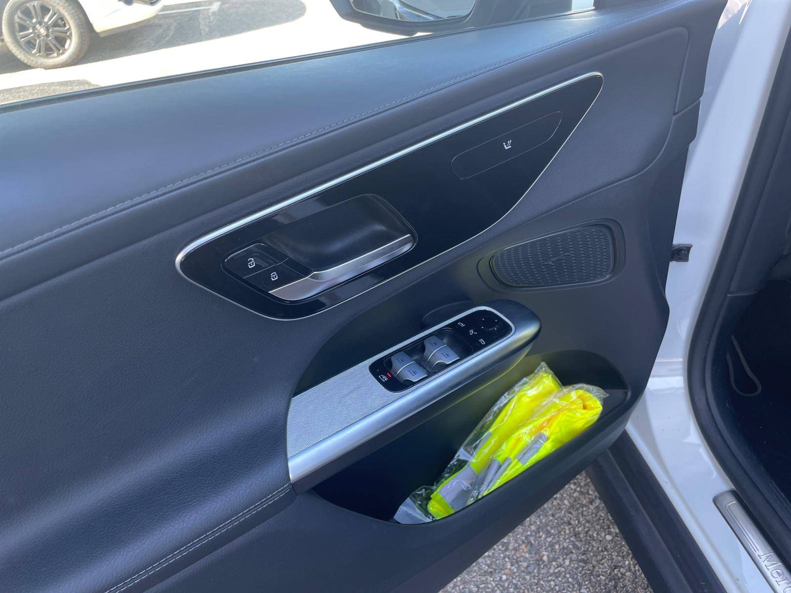 Image Mercedes-Benz GLC SUV GLC 220 d 4MATIC AMG Line  GLC 200 d 4MATIC AMG Line GLC 220 d 4MATIC AMG Line