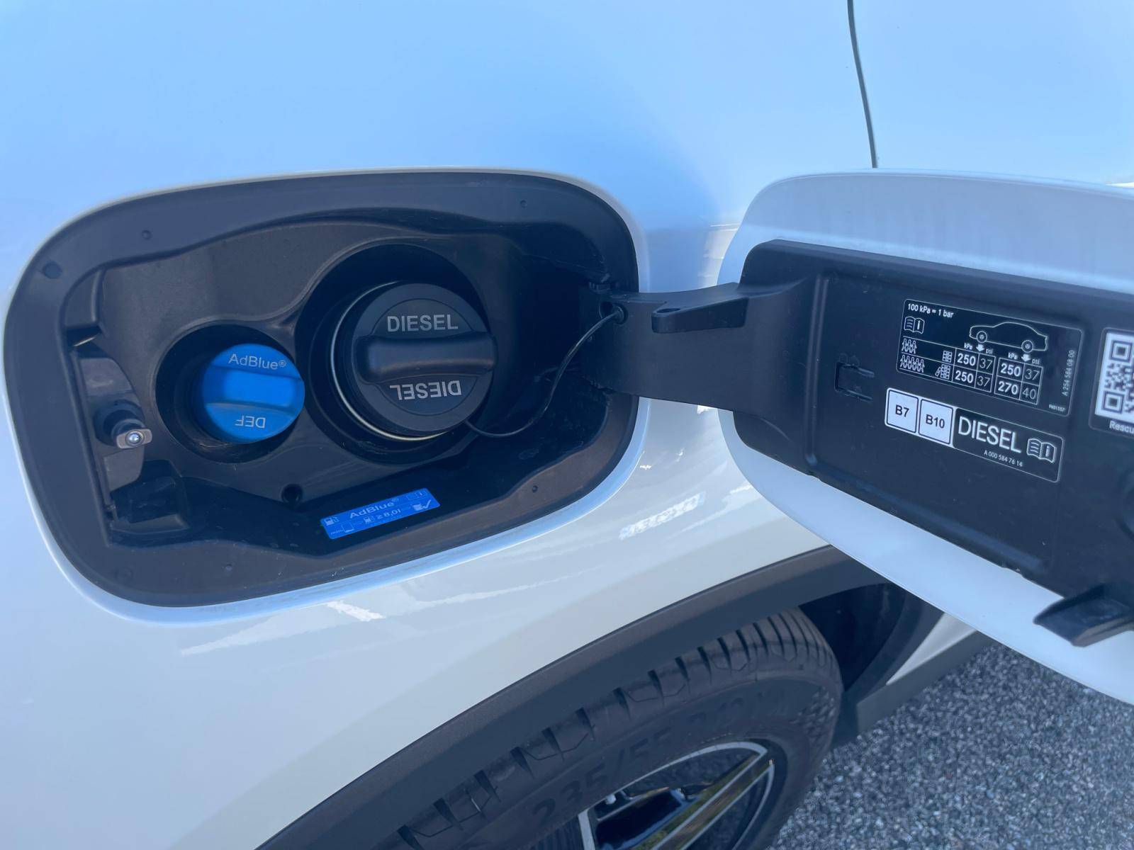 Image Mercedes-Benz GLC SUV GLC 220 d 4MATIC AMG Line  GLC 200 d 4MATIC AMG Line GLC 220 d 4MATIC AMG Line