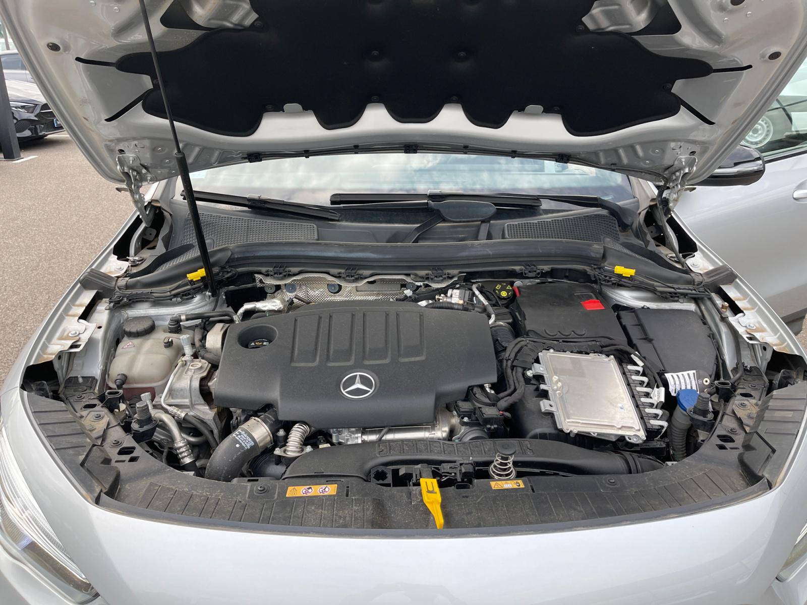 Image Mercedes-Benz GLA 200 d AMG Line  GLA 200D 8G-DCT AMG LINE 200 d AMG Line