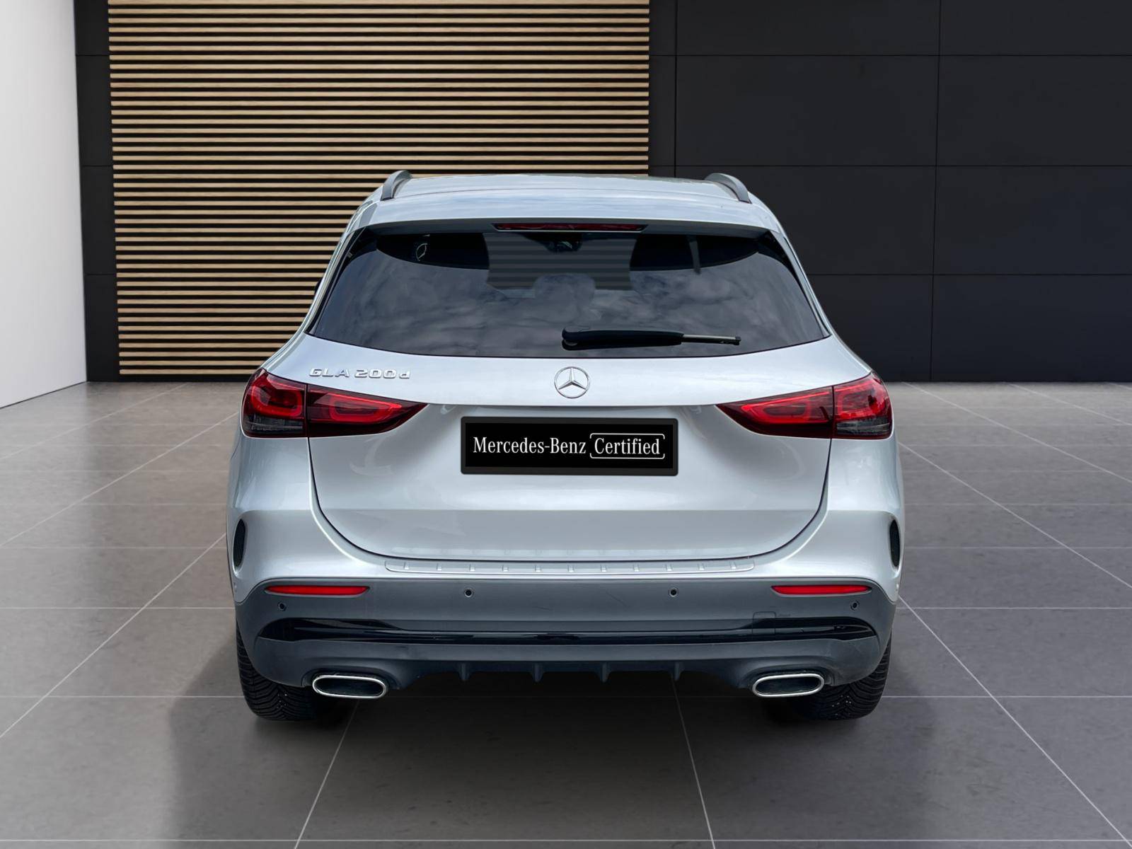 Image Mercedes-Benz GLA 200 d AMG Line  GLA 200D 8G-DCT AMG LINE 200 d AMG Line