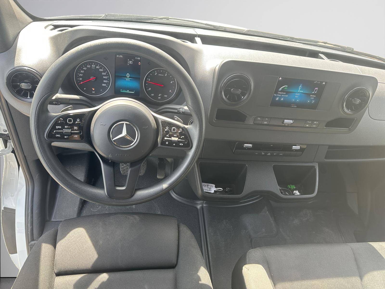 Image Mercedes-Benz SPRINTER 315 CDI Fourgon Toit sureleve Long  SPRINTER FGN 315 CDI 43 3.5T RWD FIRST 315 CDI Fourgon Toit sureleve Long