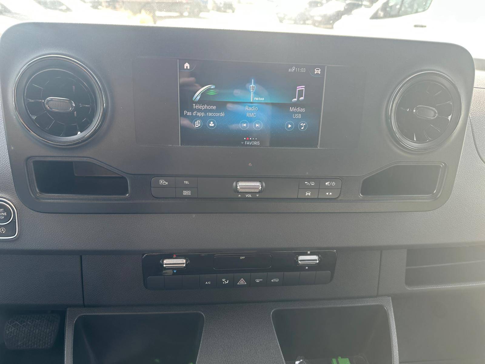 Image Mercedes-Benz SPRINTER 315 CDI Fourgon Toit sureleve Long  SPRINTER FGN 315 CDI 43 3.5T RWD FIRST 315 CDI Fourgon Toit sureleve Long