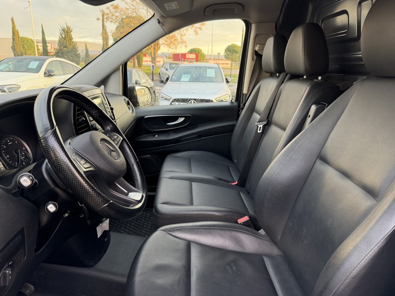 Image Mercedes-Benz VITO 116 CDI 4x4 Fourgon Long  VITO FOURGON 116 CDI LONG BVA RWD SELECT 116 CDI 4x4 Fourgon Long