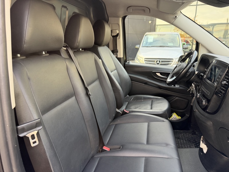 Image Mercedes-Benz VITO 116 CDI 4x4 Fourgon Long  VITO FOURGON 116 CDI LONG BVA RWD SELECT 116 CDI 4x4 Fourgon Long