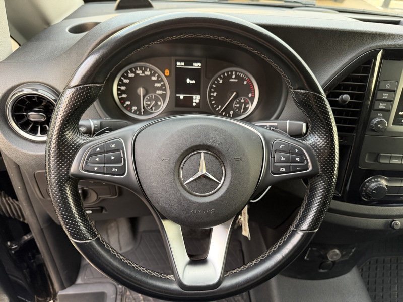 Image Mercedes-Benz VITO 116 CDI 4x4 Fourgon Long  VITO FOURGON 116 CDI LONG BVA RWD SELECT 116 CDI 4x4 Fourgon Long