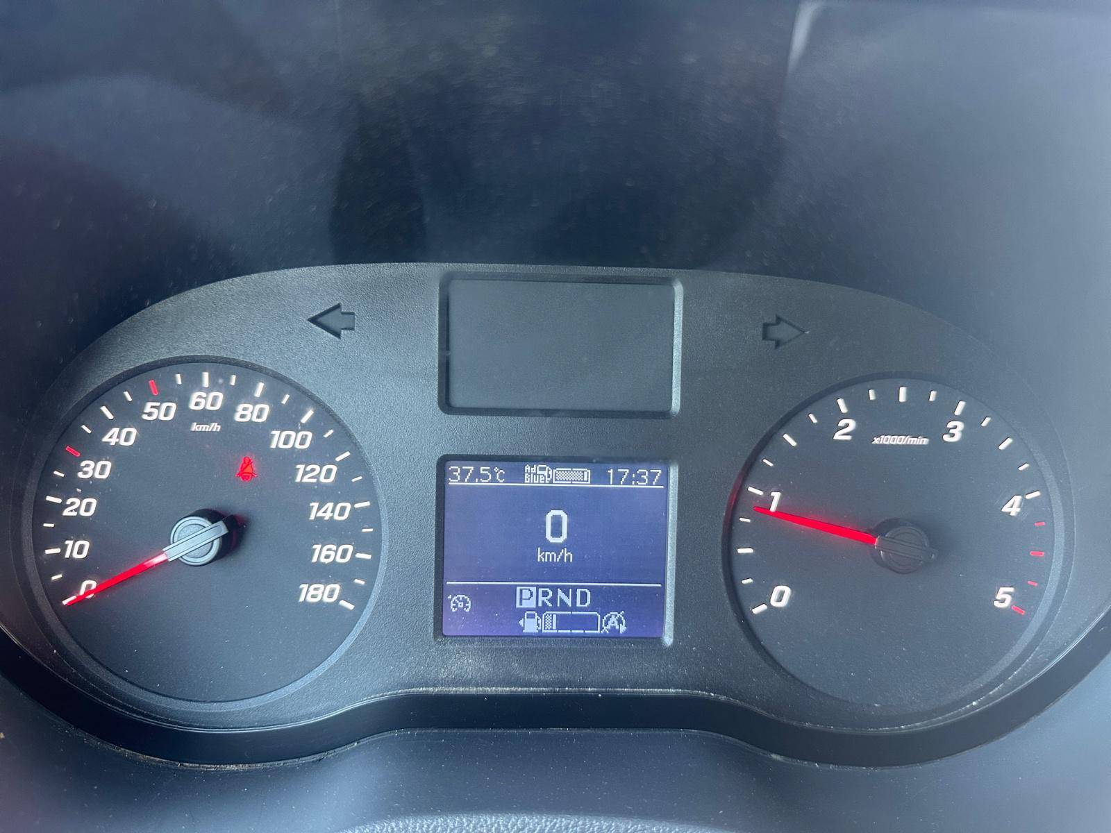 Image Mercedes-Benz SPRINTER 315 CDI Fourgon Toit sureleve Standard  SPRINTER 315 FG 37 3,5T FIRST 315 CDI Fourgon Toit sureleve Standard