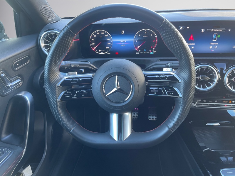 Image Mercedes-Benz CLASSE A 200 d AMG Line  Classe A 200 d AMG Line 200 d AMG Line