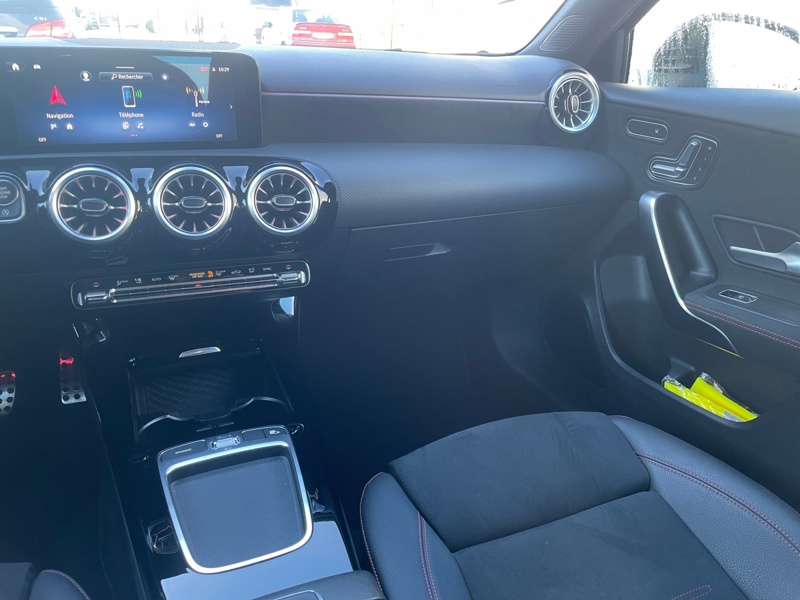 Image Mercedes-Benz CLASSE A 200 d AMG Line  Classe A 200 d AMG Line 200 d AMG Line