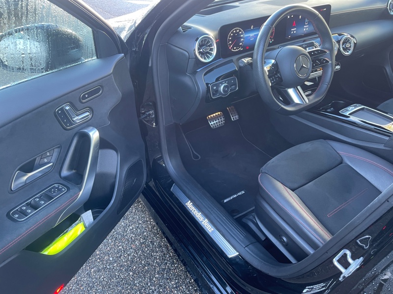 Image Mercedes-Benz CLASSE A 200 d AMG Line  Classe A 200 d AMG Line 200 d AMG Line