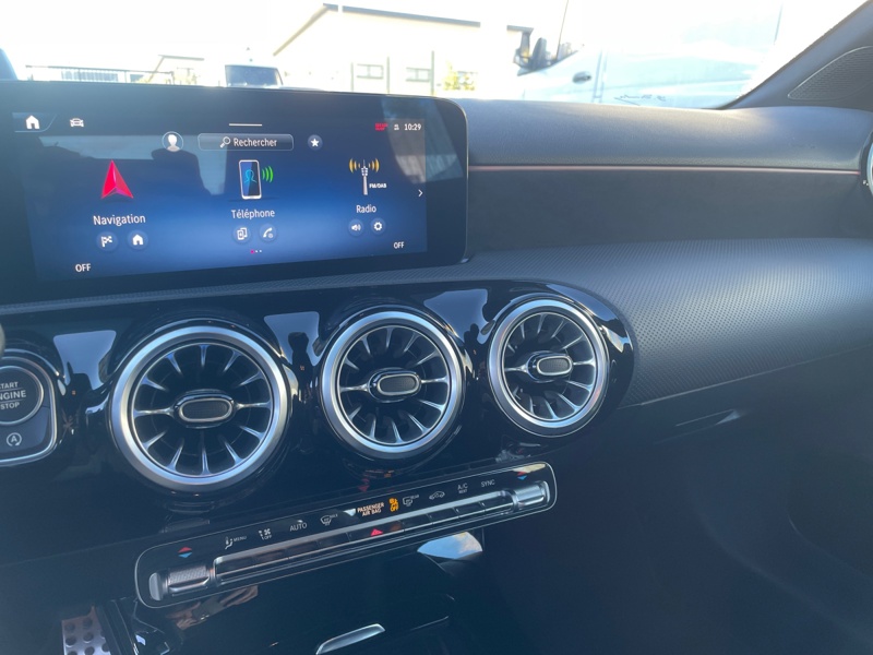 Image Mercedes-Benz CLASSE A 200 d AMG Line  Classe A 200 d AMG Line 200 d AMG Line