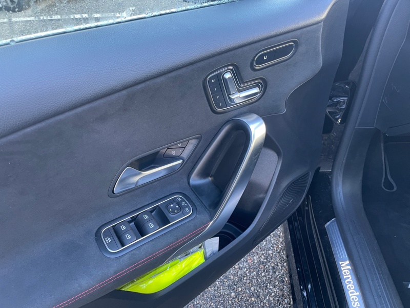 Image Mercedes-Benz CLASSE A 200 d AMG Line  Classe A 200 d AMG Line 200 d AMG Line