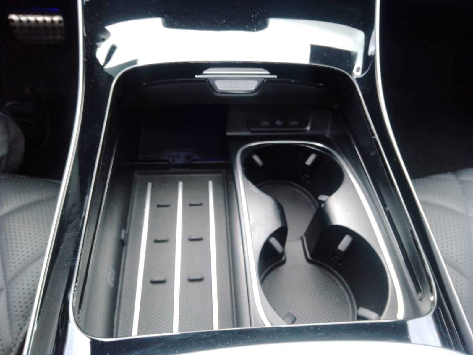 Image Mercedes-Benz CLASSE S 580 e Berline AMG Line  Classe S 580 e 9G-Tronic AMG Line 580 e Berline AMG Line