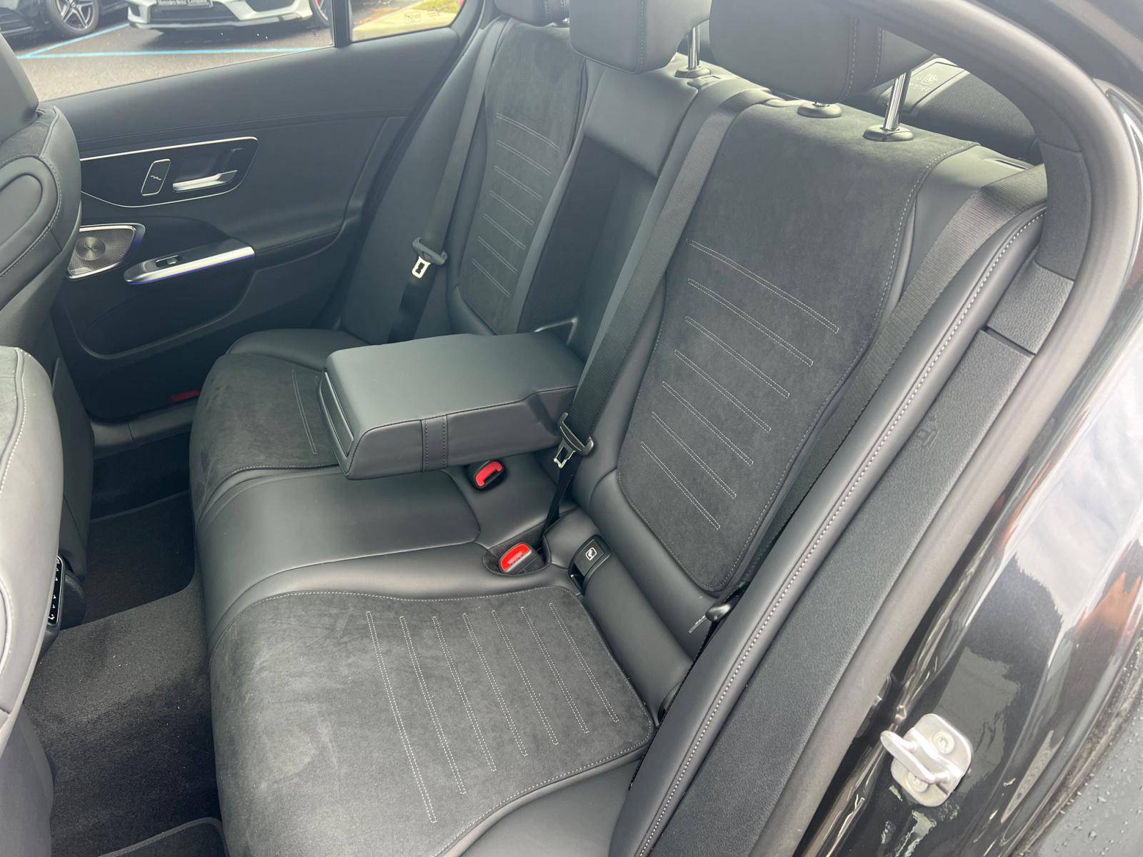 Image Mercedes-Benz CLASSE C BERLINE Classe C 300 de Hybrid EQ Berline AMG Line  Classe C 300 d e Hybrid EQ Berline AMG Line Classe C 300 de Hybrid EQ Berline AMG Line