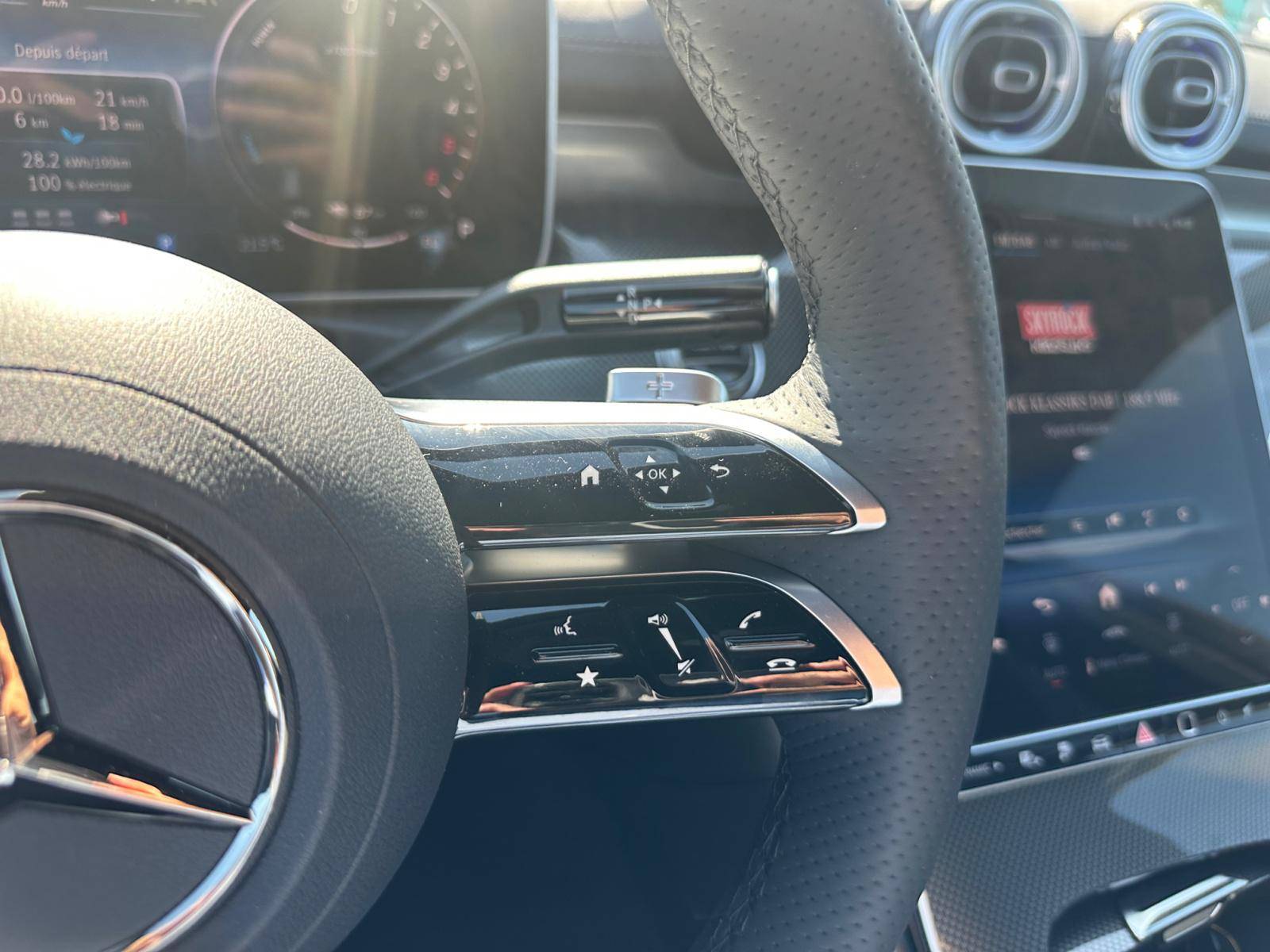 Image Mercedes-Benz CLASSE C BREAK Classe C 300 de Hybrid EQ Break AMG Line  Classe C 300 d e Hybrid EQ Break AMG Line Classe C 300 de Hybrid EQ Break AMG Line