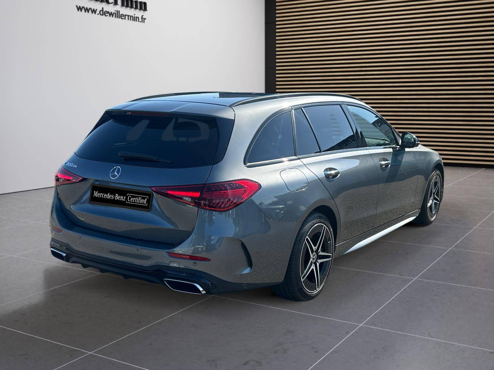 Image Mercedes-Benz CLASSE C BREAK Classe C 300 de Hybrid EQ Break AMG Line  Classe C 300 d e Hybrid EQ Break AMG Line Classe C 300 de Hybrid EQ Break AMG Line