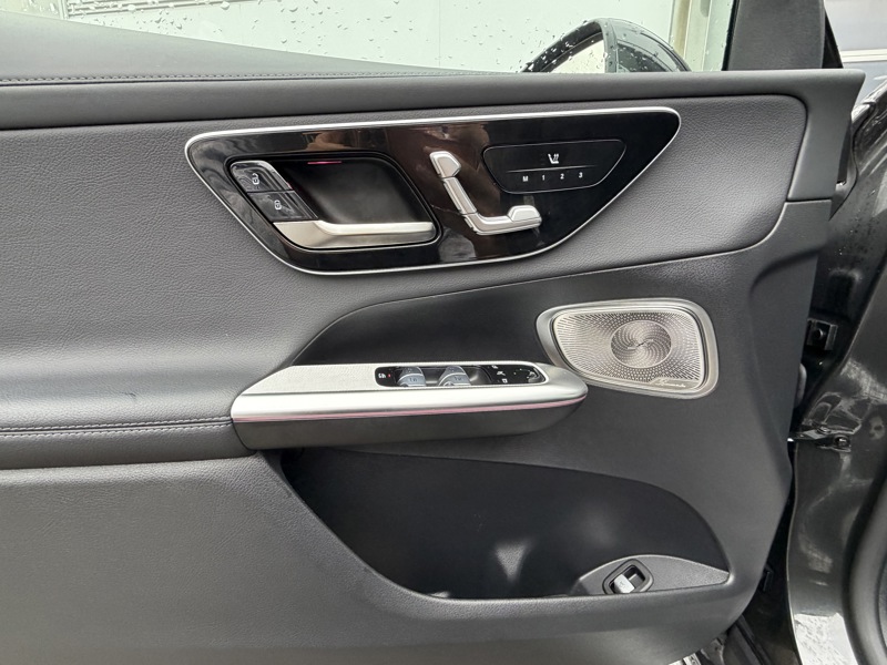 Image Mercedes-Benz GLC SUV GLC 220 d 4MATIC AMG Line  GLC 220 d 4MATIC AMG Line GLC 220 d 4MATIC AMG Line