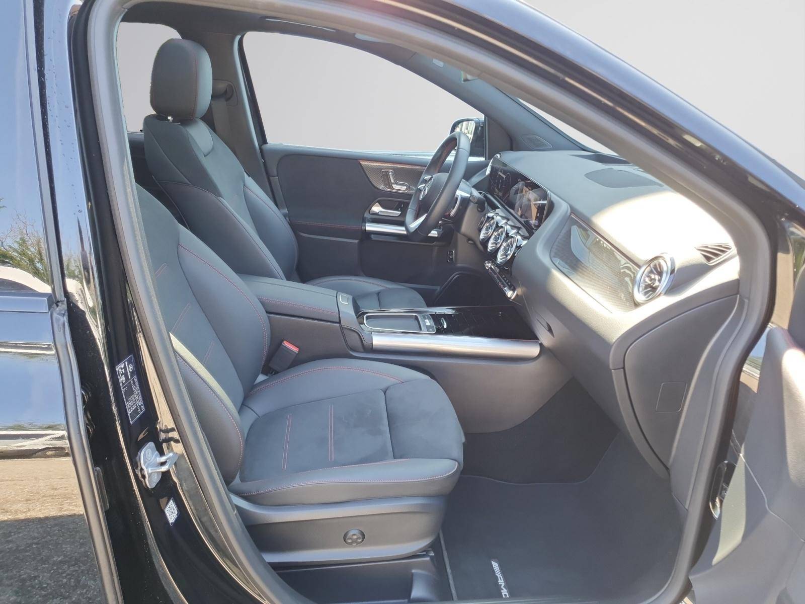 Image Mercedes-Benz CLASSE B 200 d AMG Line  Classe B 200 d AMG Line 200 d AMG Line