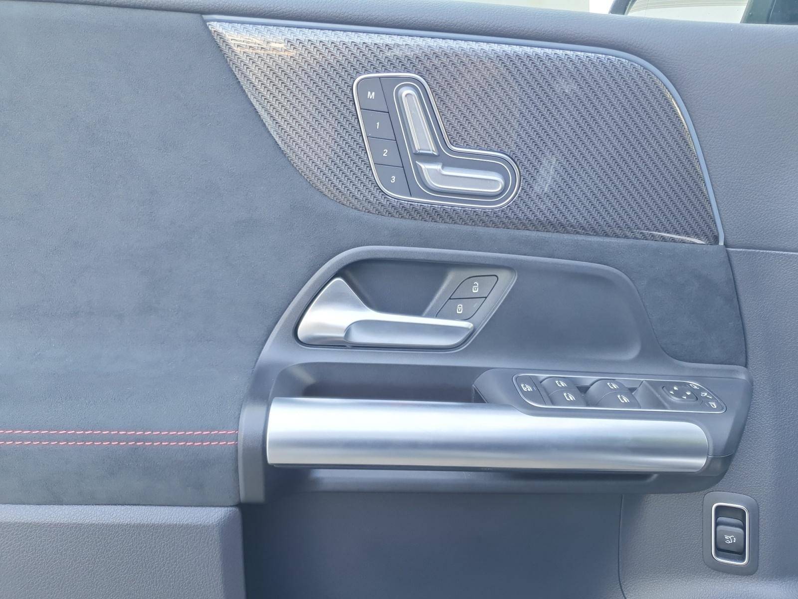 Image Mercedes-Benz CLASSE B 200 d AMG Line  Classe B 200 d AMG Line 200 d AMG Line