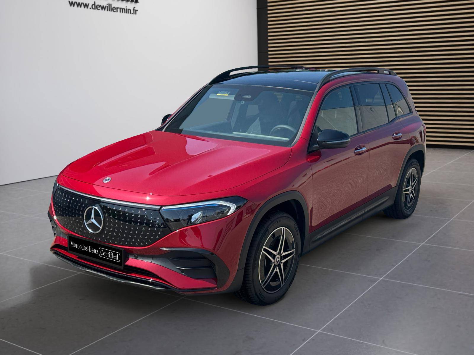 Photo Mercedes-Benz EQB 350 4MATIC AMG Line  EQB 350 4MATIC AMG Line