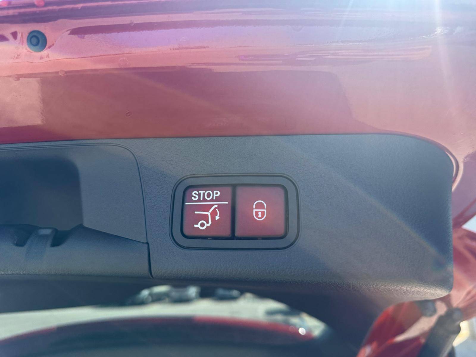 Image Mercedes-Benz EQB 350 4MATIC AMG Line  EQB 350 4MATIC AMG Line 350 4MATIC AMG Line