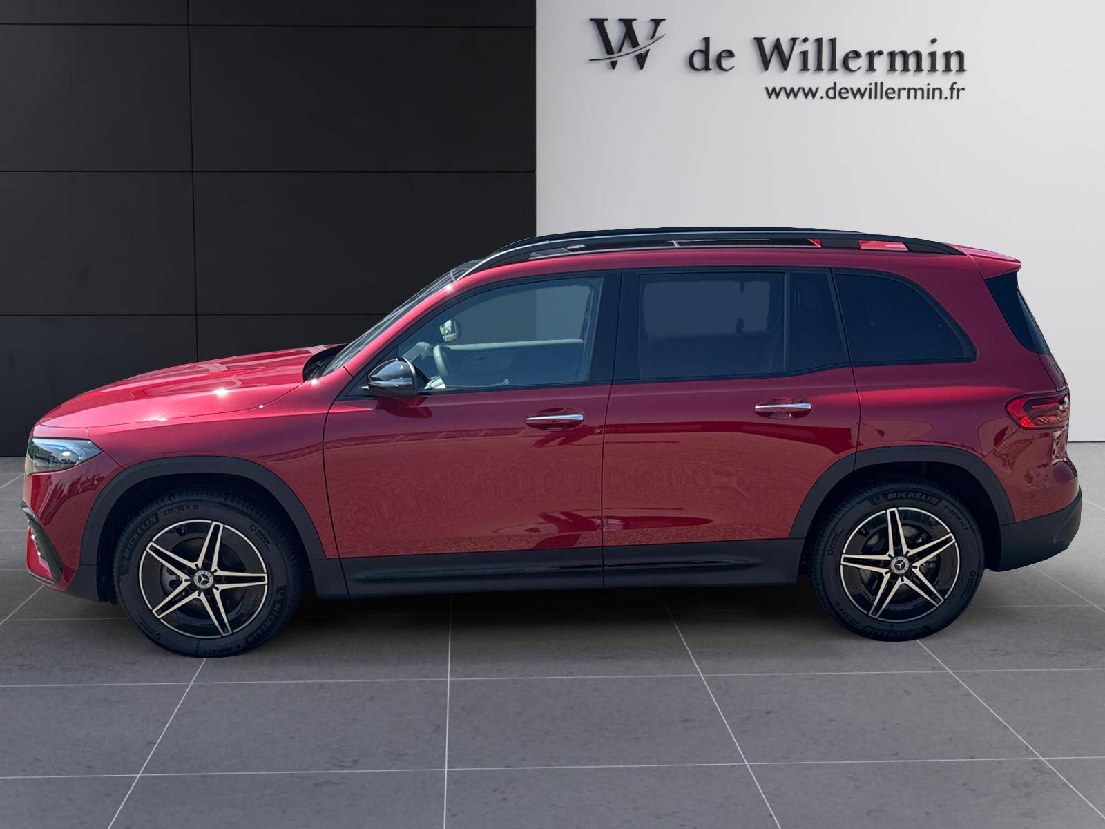 Image Mercedes-Benz EQB 350 4MATIC AMG Line  EQB 350 4MATIC AMG Line 350 4MATIC AMG Line