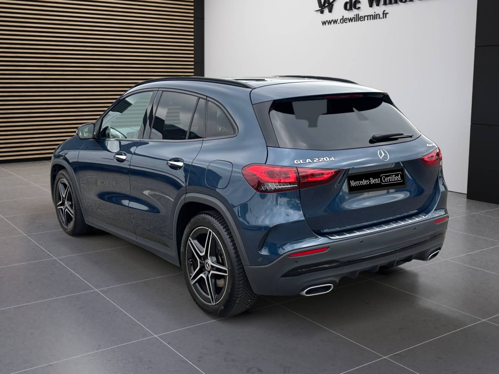 Image Mercedes-Benz GLA 220 d 4MATIC AMG Line  GLA 220 d 4MATIC AMG Line 220 d 4MATIC AMG Line