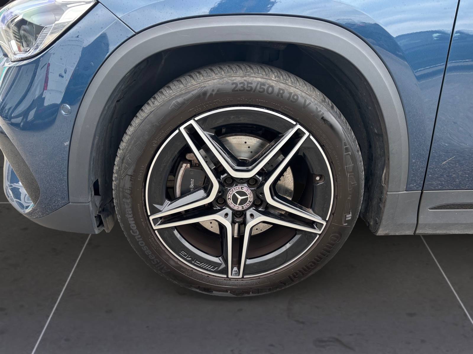 Image Mercedes-Benz GLA 220 d 4MATIC AMG Line  GLA 220 d 4MATIC AMG Line 220 d 4MATIC AMG Line