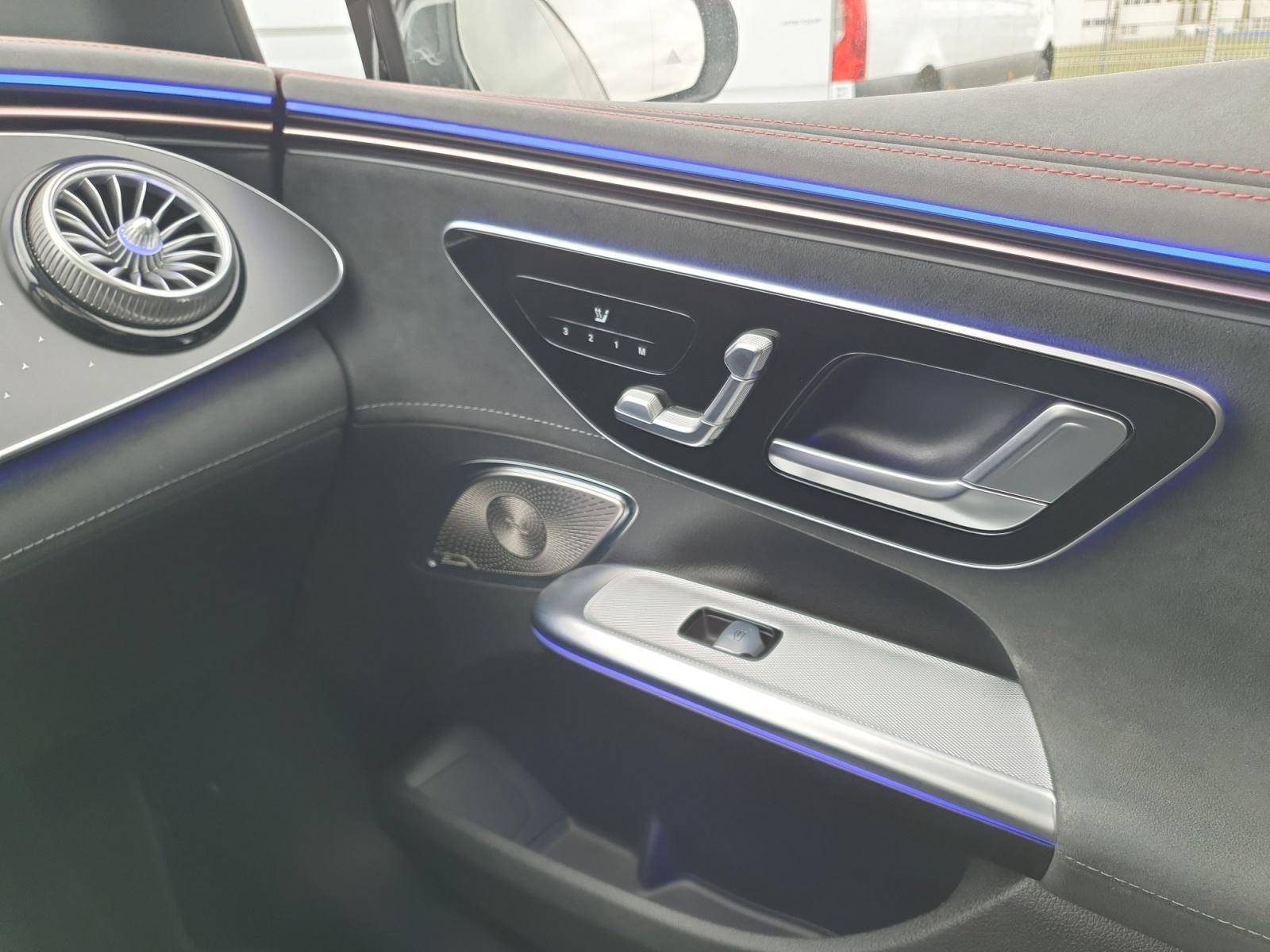 Image Mercedes-Benz EQE BERLINE EQE 350 AMG Line  EQE 350 AMG Line EQE 350 AMG Line