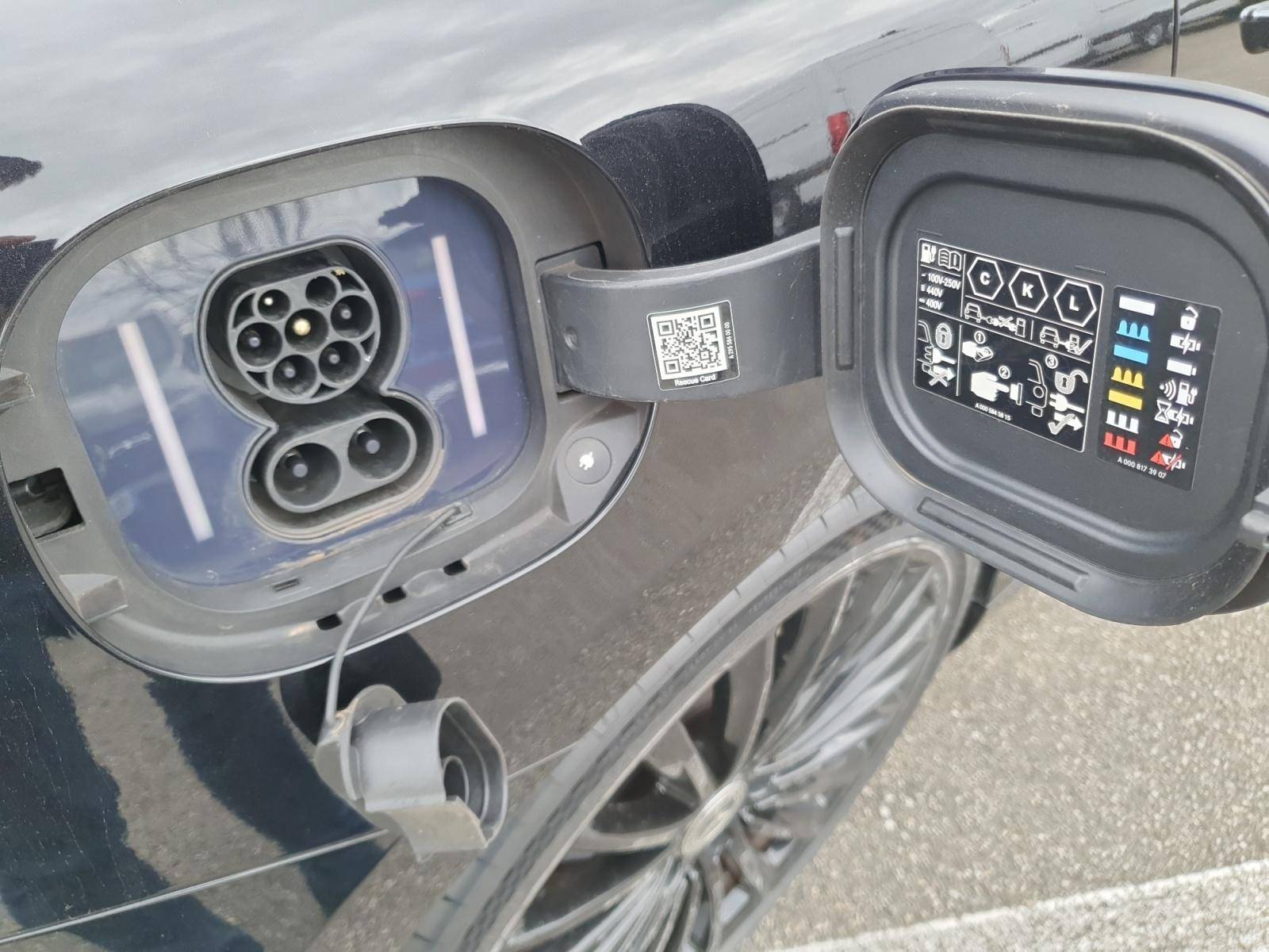 Image Mercedes-Benz EQE BERLINE EQE 350 AMG Line  EQE 350 AMG Line EQE 350 AMG Line